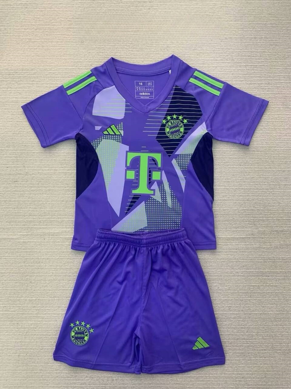 Men's 2024-25 Bayern Munich  goalkeeper Custom Or Blank Purple Suit Jerseys