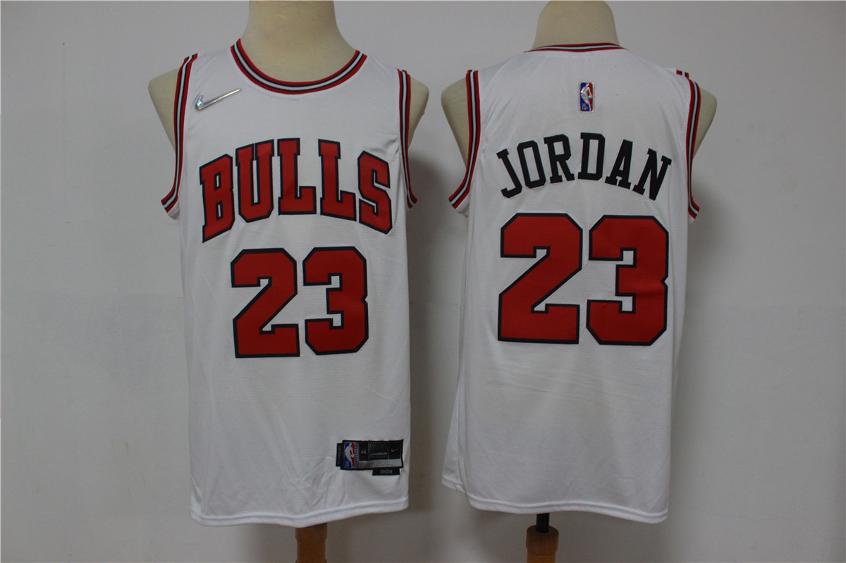 Men's Chicago Bulls #23 Michael Jordan White Nike 75th Anniversary Diamond 2021 Stitched Jersey